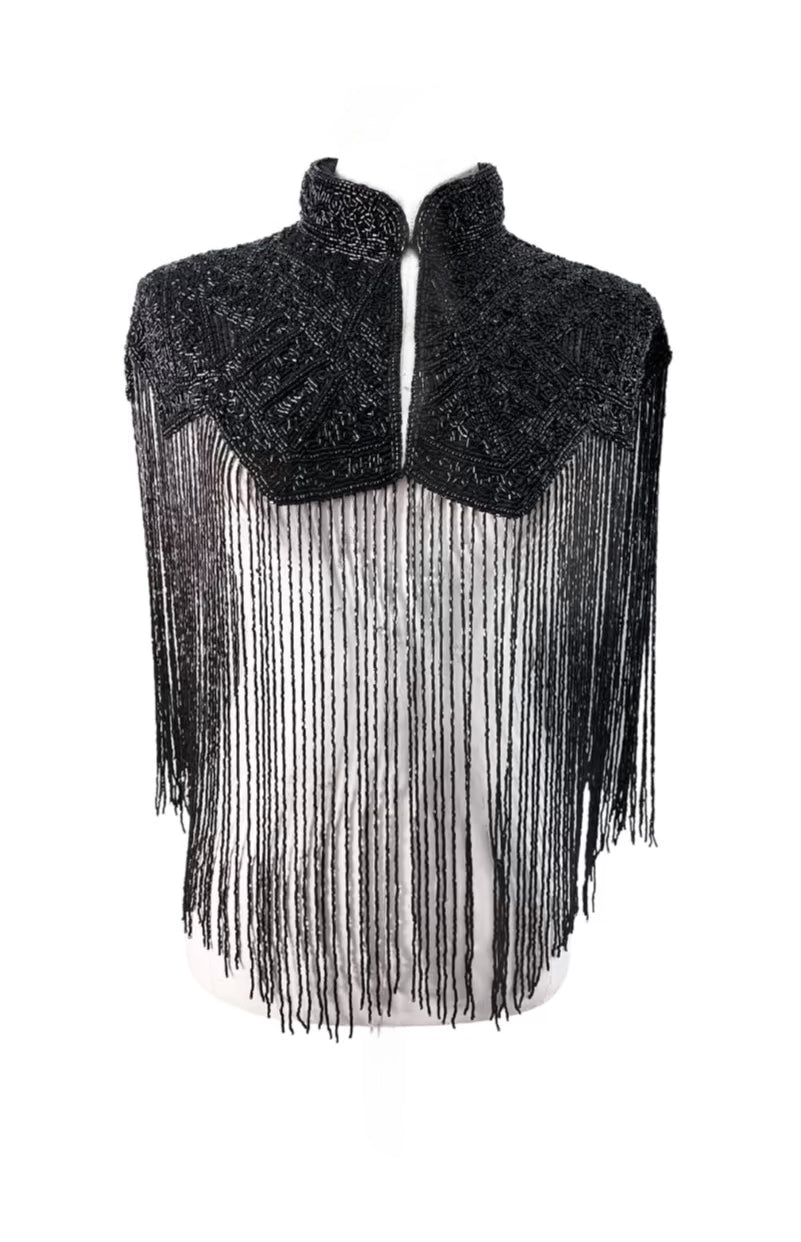 Noir Line Capee